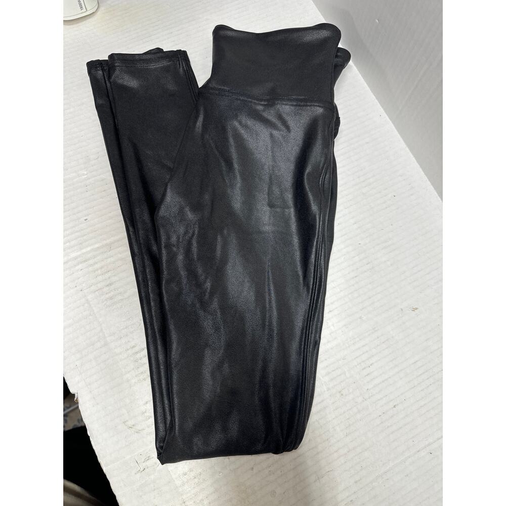 SPANX Leggings Black Coated Faux Leather 2437 Ankle Length Women's Size Medium